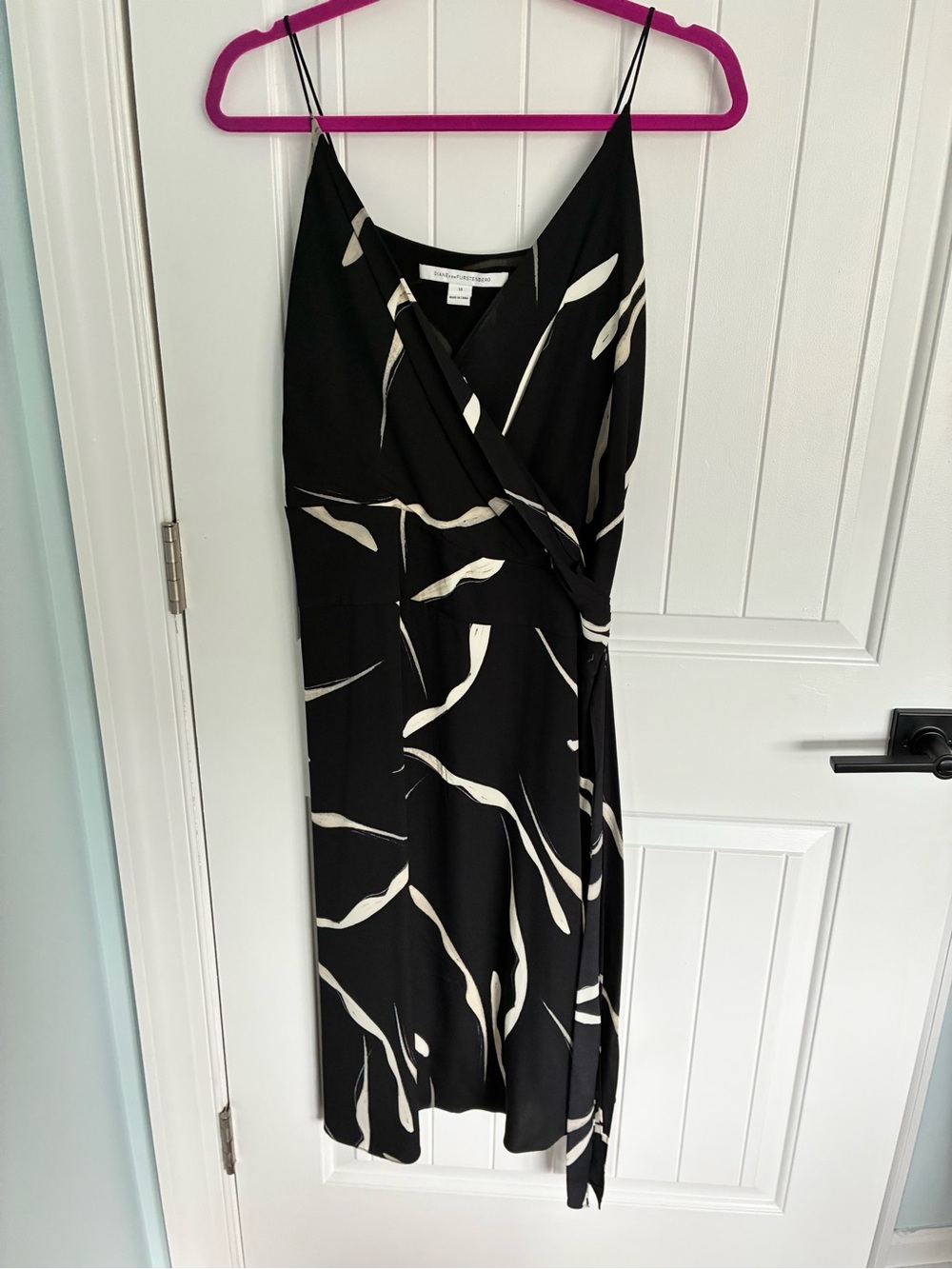 DVF Black & Cream Abstract Midi Wrap Dress - Women